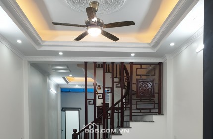 BÁN NHÀ 3 TẦNG 55M2 CÓ PHÒNG NGỦ TẦNG 1 NGÕ ĐIỆN BIÊN 1.8 TỶ