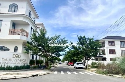 Lô góc 2 mặt tiền 158m2 - 29 tháng 3-Hòa Xuân -Giá chỉ 9,5 tỷ.