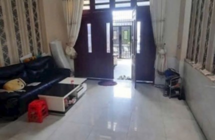 Bán nhà 2 từng ngay đông hòa dĩ an . DT đất 92m2. DT sàn 180m2 . Có 3PN,3WC, có garaoto giá 3ty9.DT0845500163