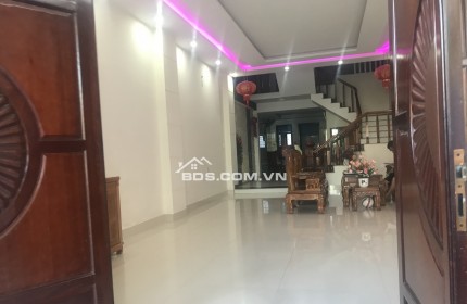 Bán gấp nhà  MT Vũ Hữu, Hải Châu, 90m2, 3 tầng, Đường 7m5,  Giá chỉ 8.9 tỷ TLCC.