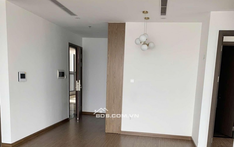 Cần chuyển nhượng giá chủ đầu tư Vinhomes Westpoint căn góc 3 ngủ, 2 WC tầng đẹp view thành phố