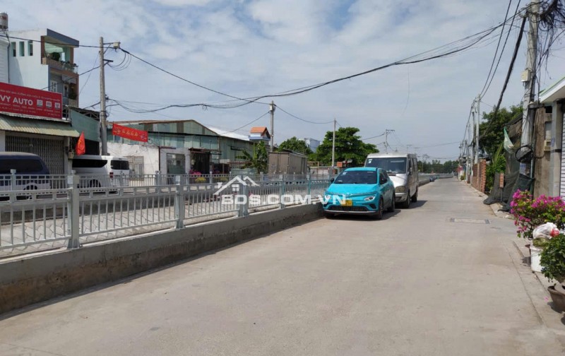 Bán Nhà mới NGON 121m2, 4 tầng, 7PN mặt tiền KD Thạnh Lộc gần Chợ Cầu Đồng