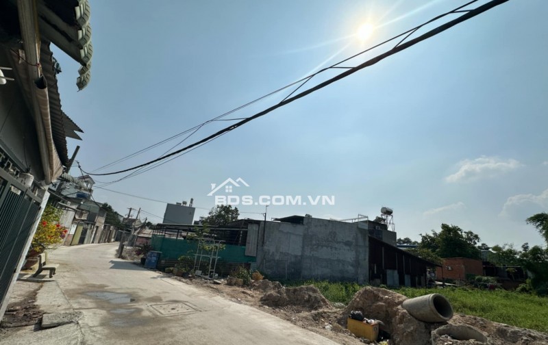 BÁN ĐẤT BÌNH CHÁNH Ngang 4,5m x Dài 45m (diện tích 196m vuông).