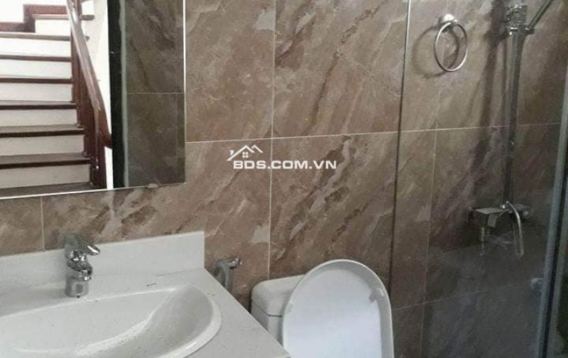 Tòa nhà văn phòng, thang máy hộ gia đình khép kín Xuân Đỉnh 80m2x6T giá từ 6 - 8 tr