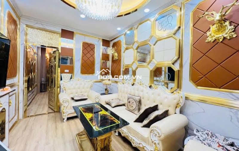 Nhà Đẹp Phố VIP Đặng Tiến Đông, Đống Đa 44m, 5 tầng, giá 10.5 tỷ.