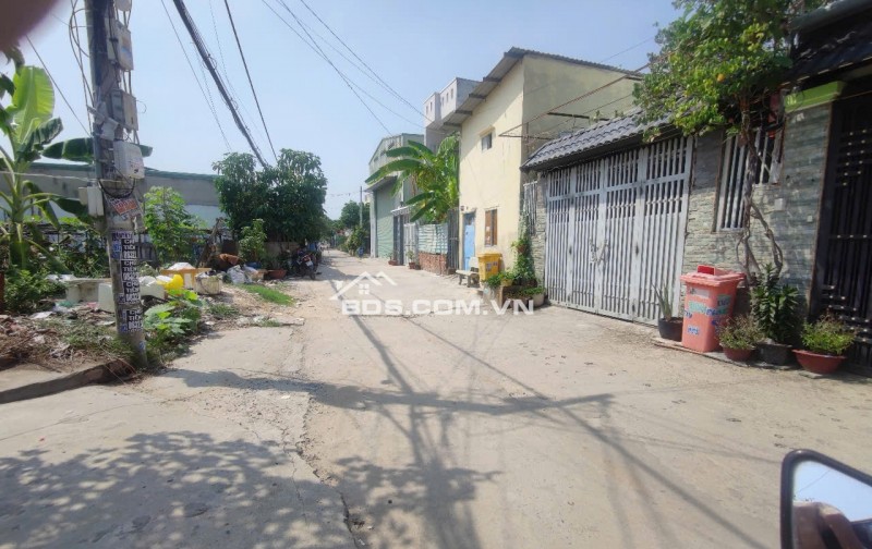 Bán nhanh đất thổ cư 5x23m, mặt tiền hẻm xe hơi thông TX33 rẻ nhất khu vực, chỉ hơn 4Tỷ