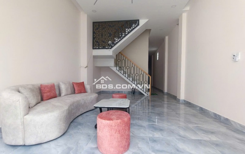 Bán Nhà mới NGON 121m2, 4 tầng, 7PN mặt tiền KD Thạnh Lộc gần Chợ Cầu Đồng