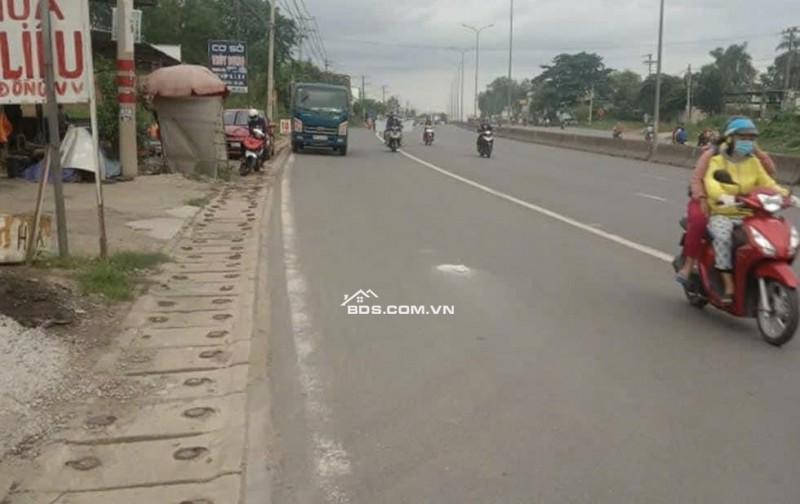 Bán đất mặt tiền QUỐC LỘ 51 . Thuộc Phường Tam Phước. Tp Biên Hòa . 
0938974428
