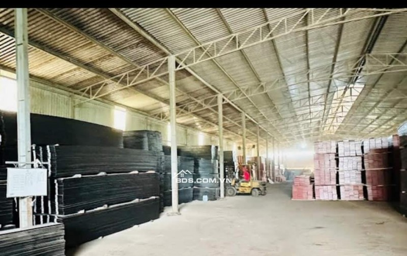 Nhà xưởng 4000m2 ( có trạm điện ) đang hoạt động tại Phước Tân . Tp Biên Hòa 0938974428