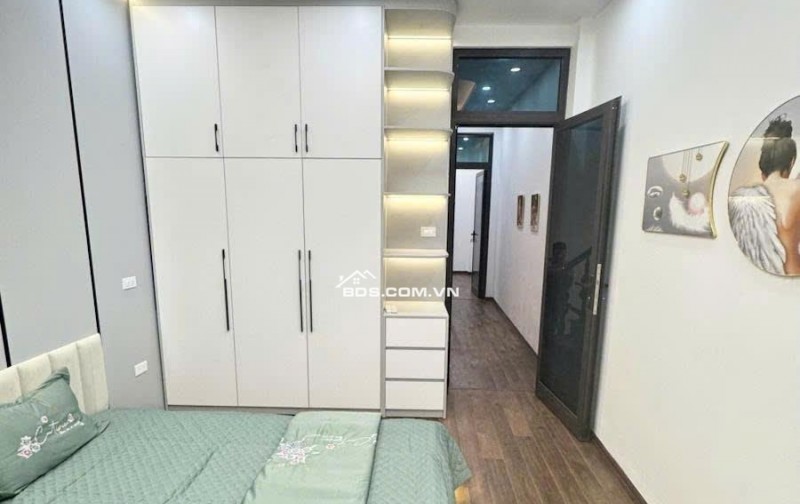 Bán nhà 4 tầng, 40m², 4 ngủ, Định Công Hạ, Hoàng Mai, 6.1 tỷ - Sổ đỏ chính chủ