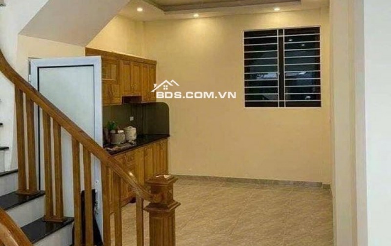 Bán nhà Ngô Gia Tự - gần BigC Long Biên, lô góc, sổ đẹp, 40m2, 5,9 tỷ