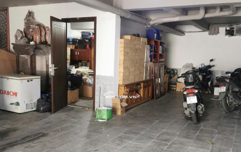 Bán Biệt thự View sông siêu đẳng cấp 400m2, 5 tầng, hầm, 18Tỷ Hà Huy Giáp, Quận 12