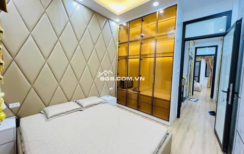 Nhà Đẹp Phố VIP Đặng Tiến Đông, Đống Đa 44m, 5 tầng, giá 10.5 tỷ.