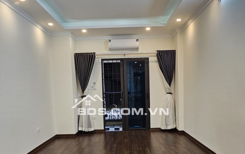 SIÊU PHẨM HAI BÀ TRƯNG

6 TẦNG - THANG MÁY -  NGÕ 3 GÁC -  15M Ô TÔ ĐỖ - VỊ TRÍ ĐẮC ĐỊA – 41m2  chỉ 9.5 tỷ

 
SIÊU PHẨM HAI BÀ TRƯNG

6 TẦNG -