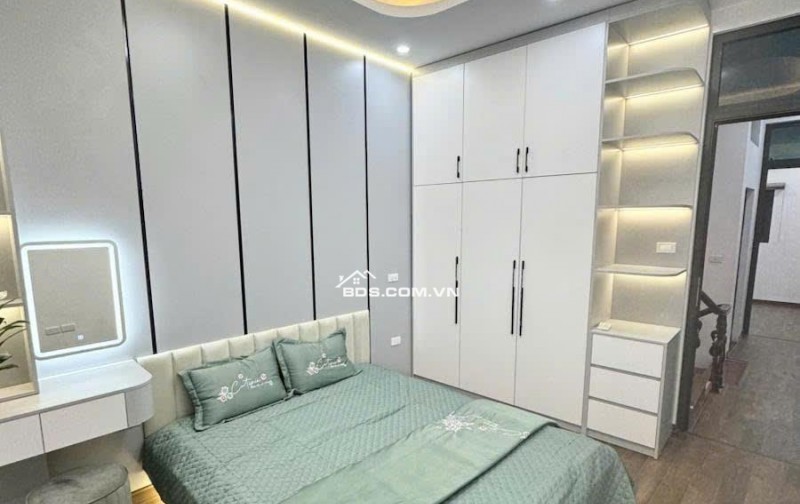 Bán nhà 4 tầng, 40m², 4 ngủ, Định Công Hạ, Hoàng Mai, 6.1 tỷ - Sổ đỏ chính chủ