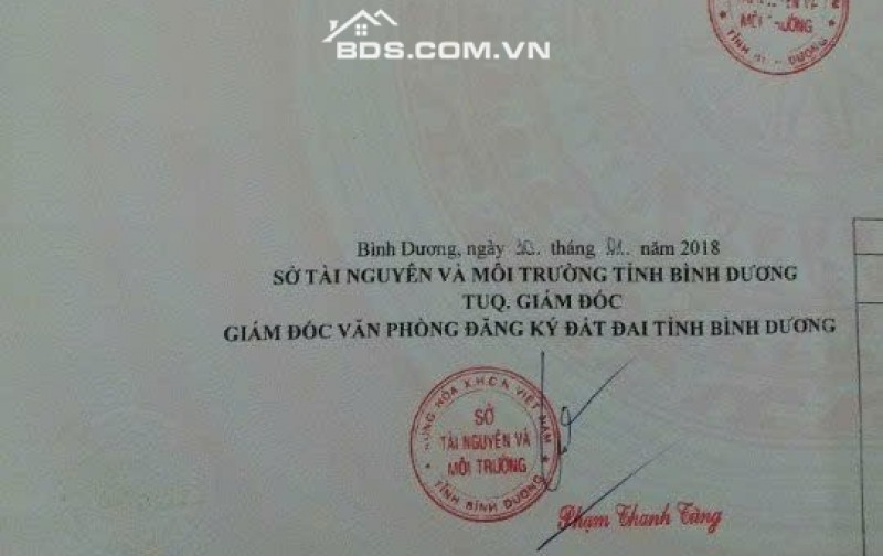 Bán nhà 1lau trêt mặt ngõ ô tô vào ra dễ dàng àng