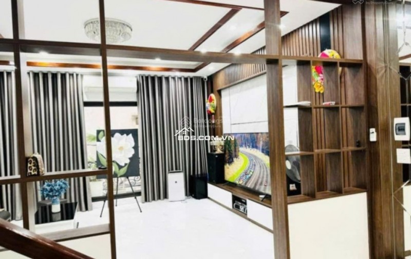 Bán nhà 5 tầng, 55m², 4PN, ngõ Trương Định, Hoàng Mai, 9.8 tỷ