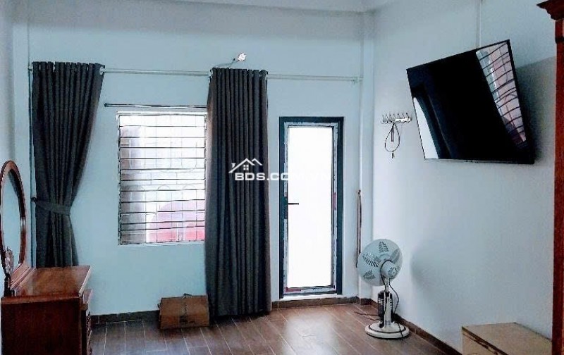 Chuẩn Đét 
Bán nhà VƯƠNG THỪA VŨ, 51m2, 7 tỷ, Nhà rộng, Đẹp, Ngõ thông, Dân xây chắc chắn