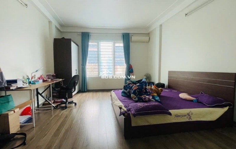 Bán Nhà Khương Đình, 33m², 5 Tầng, Full Nội Thất, ngõ rộng Chỉ 6 Tỷ