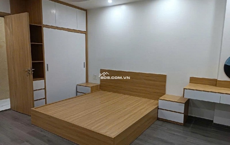 TỨ LIÊN 40m2 Mới xây Ngõ nông