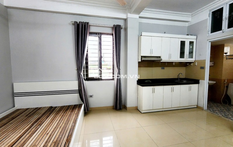 Cần cho thuê CCMN siêu sang phố Nguyễn Đình Hoàn Cầu Giấy, 22m2 chỉ 3.9tr/th Lh:0913506880