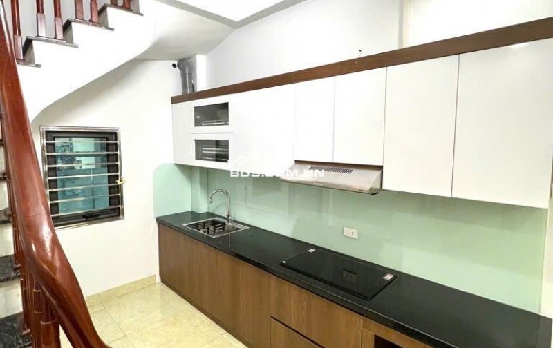 Bán Nhà XÃ ĐÀN, 35m2, 5 Tầng, Sát Phố, Cực Gần Ô Tô, Nhà Đẹp Ở Sướng, Chỉ 6.3 Tỷ