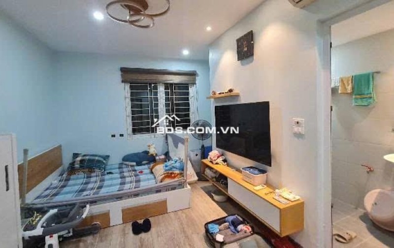 Bán Nhà Yên Lãng 31m² 5 Tầng Mặt Ngõ Ô Tô Tránh Kinh Doanh Đỉnh Cao Chỉ 5.38 Tỷ