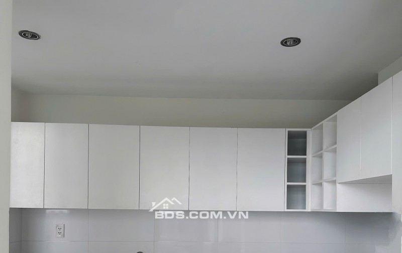 Cần Cho Thuê Căn Duplex siêu lớn 306m2 tại Khu căn hộ cao cấp Terra Rosa - Nguyễn Văn Linh, căn góc, có hồ bơi vô cực ở ban công