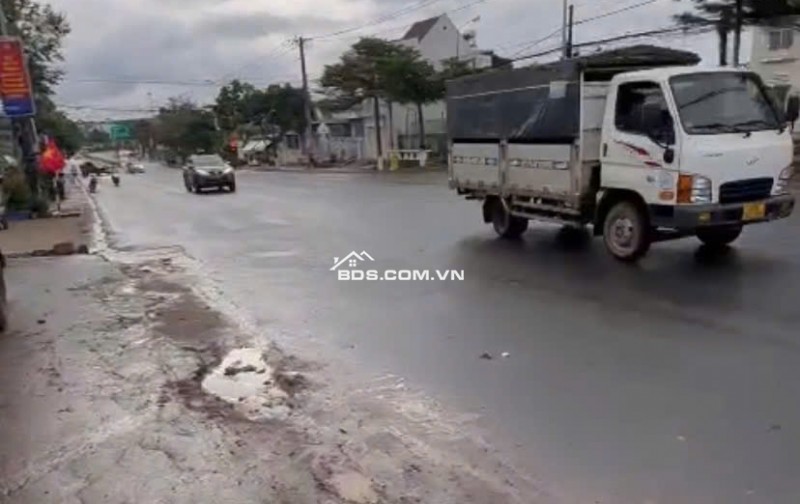 Cần Bán 165.7m2 Đất Chính Chủ Nằm Ngay Mặt Tiền Quốc Lộ 20, Cách Sân Bay Liên Khương 2km.