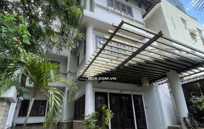 CẦN CHO THUÊ VILLA TRƯƠNG ĐỊNH QUẬN 3 SIÊU ĐẸP