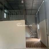 Chính chủ cho thuê kho xưởng Đông La, Hoài Đức. Xưởng rộng 200m2, kèm nhà 40m2, giá thuê chỉ 8tr/th
