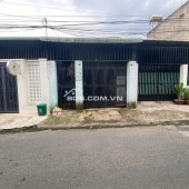 Bán đất quyết định bộ đội
