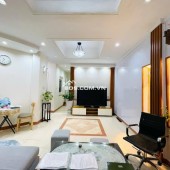 Nhà Đẹp Ở Luôn Chùa Bộc, Đống Đa 80m, giá 4.95 tỷ.