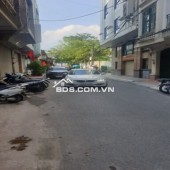 Nhà phố Nguyễn Khiết