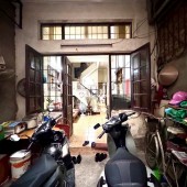 Bán nhà Phố Kim Mã – 50m2 nhà cũ 3 tầng, ngõ thông, sổ chính chủ - 7,95 Tỷ