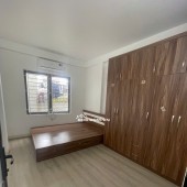 Nhà Ngõ 61 Phố Trạm 36m 5 tầng rộng 6m 5.4 Tỷ.