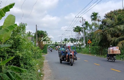 Bán 03 lô đất giá ngộp xã Lương Phú B, cách TT Bến Tranh 1km. Đường TL 879 chỉ 100m