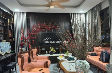 Bán Biệt thự View sông siêu đẳng cấp 400m2, 5 tầng, hầm, 18Tỷ Hà Huy Giáp, Quận 12