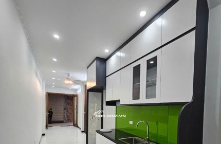 Bán nhà 30m² 4 tầng, Nguyễn Khoái, Hoàng Mai, 5.9 tỷ - Full nội thất