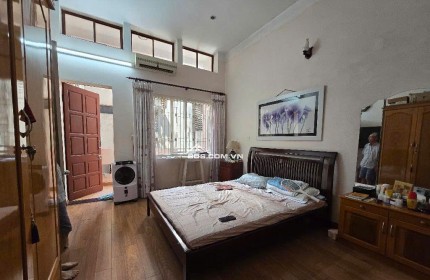 Bán Nhà Hồng Hà 97m – Ngay Tràng tiền, Nhà hát Lớn – Kinh doanh homestay đỉnh – 15.9 tỷ.