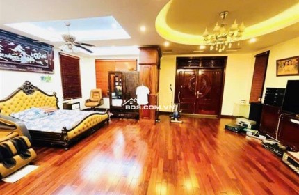 kim Mã Ba Đình Nhà Dẹp ở ngay- ngõ nông Thoáng 30m2- 6,3 Tỷ