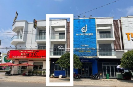 Bán nhà mặt tiền đường Hùng Vương . Trang bom 99m2 . Giá 7,5ty