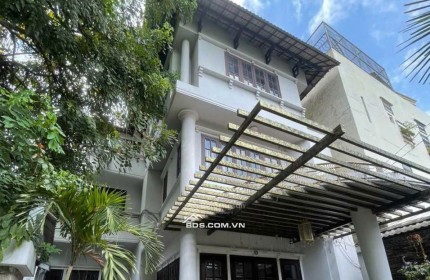 CẦN CHO THUÊ VILLA TRƯƠNG ĐỊNH QUẬN 3 SIÊU ĐẸP