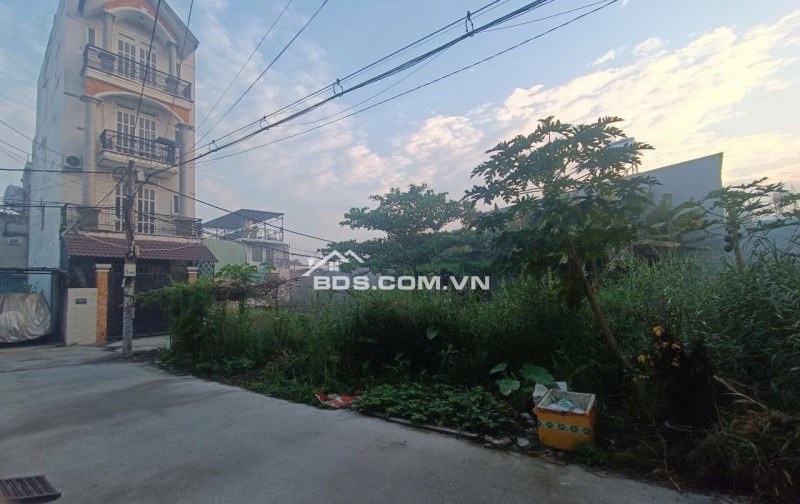 Bán đất đẹp lô góc 2 mặt hẻm xe hơi thông Quận 12, 10x17m, giá chỉ nhỉnh 5Tỷ