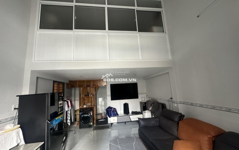 Bán căn nhà đẹp, thiết kế hiện đại, 92,5m², giá 4,5 tỷ ngay trung tâm quận Ninh Kiều