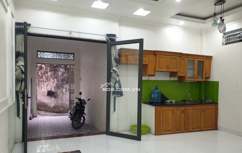 BÁN NHÀ ĐẸP 2.5 TỶ 4 TẦNG 45M2 ĐÚNG 10M RA LUÔN ĐƯỜNG NGUYỄN DU