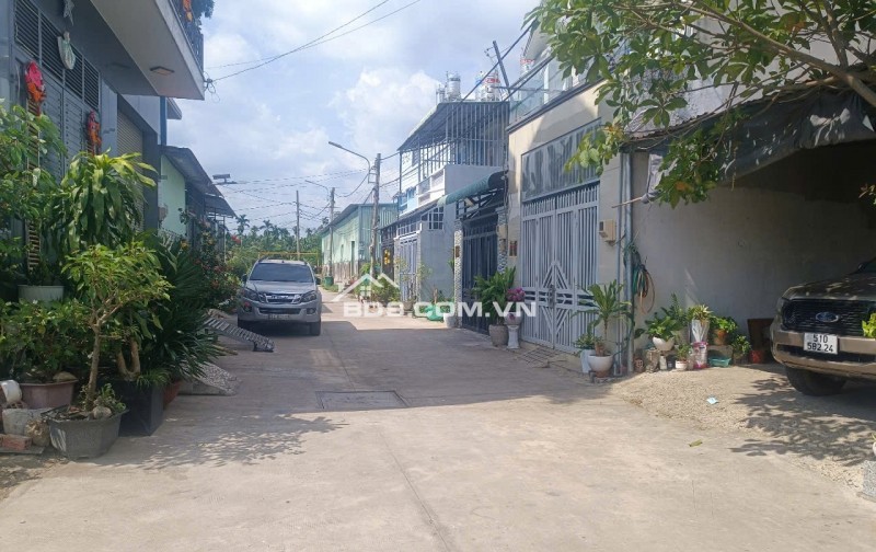 Bán đất Quận 12 nhỉnh 33tr/m2 HIẾM 271m2 full thổ, ngang 8m nở, 2 mặt hẻm ôtô trước sau 8m