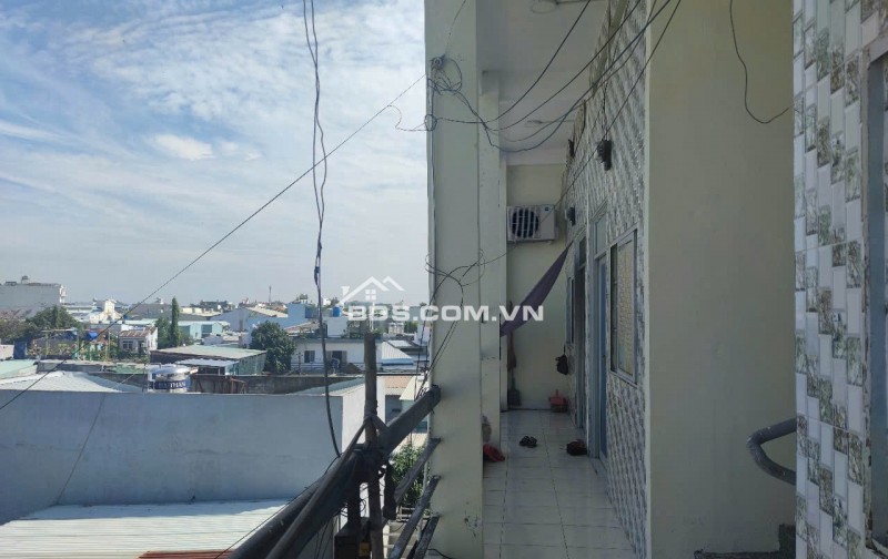 Bán khu nhà trọ 4 tầng 18 phòng, 200m2 dòng tiền 32tr/th giá nhỉnh 40tr/m2 gần Picity TX21, Quận 12