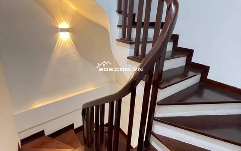 NHÀ THƯỢNG THANH - 5 TẦNG - THANG MÁY - GIÁ HƠN 6 TỶ