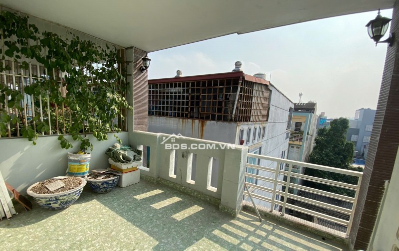Chính chủ bán nhà 4 tầng, vị trí đẹp ngay trung tâm quận Ngô Quyền. LH:0983886166